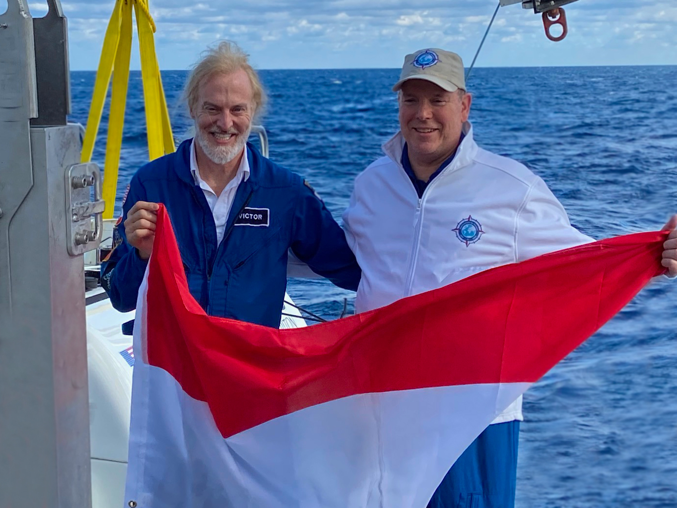 HSH Prince Albert II of Monaco-and-Victor-Vescovo-after the Calypso Dive, -5117m, Greece-fev-2020©BF