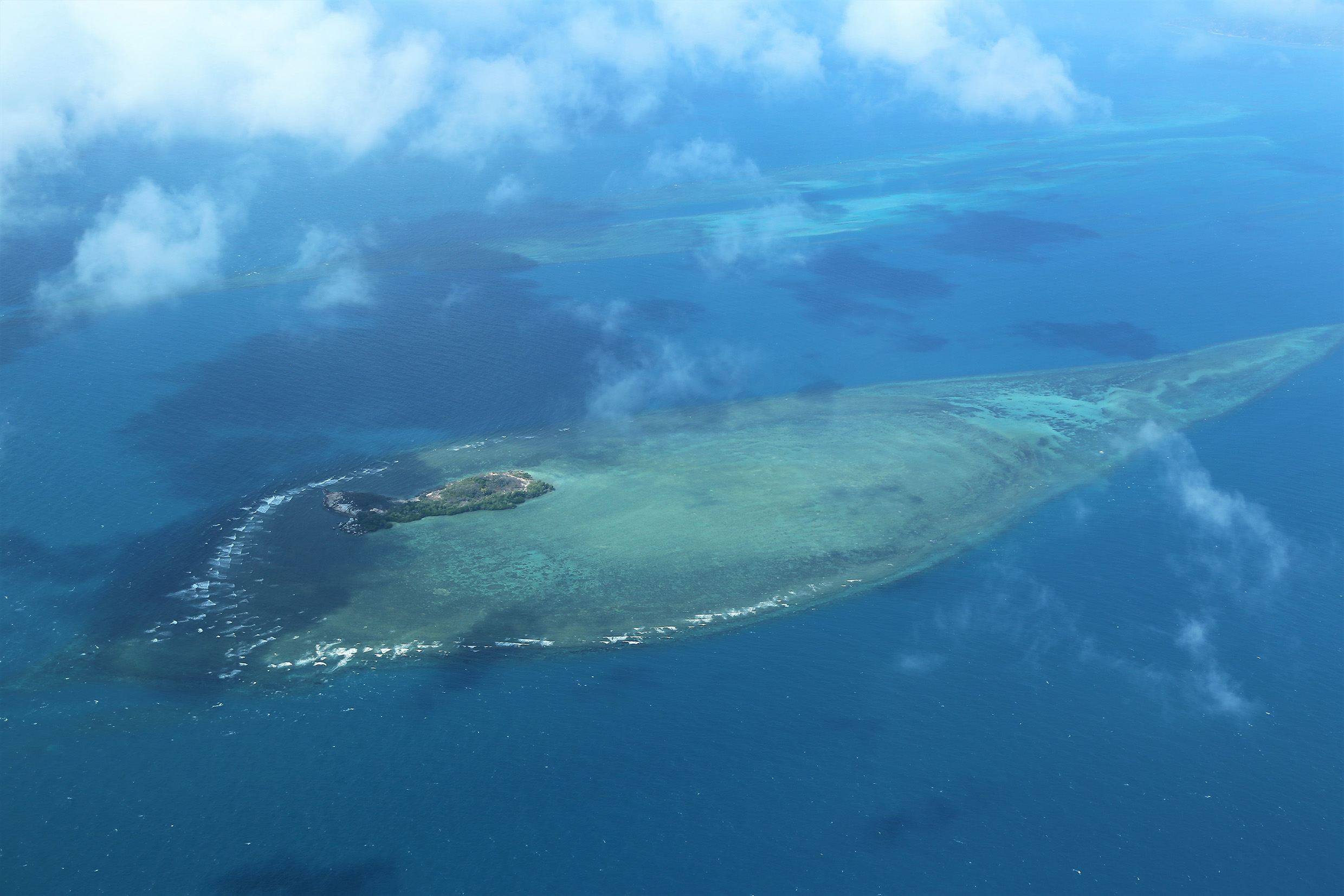 Île de Badu, détroit de Torrès, Australie. Vue aérienne ©Ariel Fuchs - Monaco Explorations
