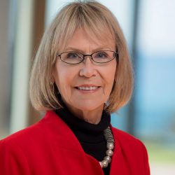 Directrice générale de la Scripps Institution of Oceanography, vice-chancelière pour les sciences marines et doyenne de l’école des sciences marines, Université de Californie, San Digeo, Etats-Unis.