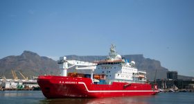 Le S.A. Agulhas II dans son port d'attache à Cape Town. Afrique du Sud©Amsol.